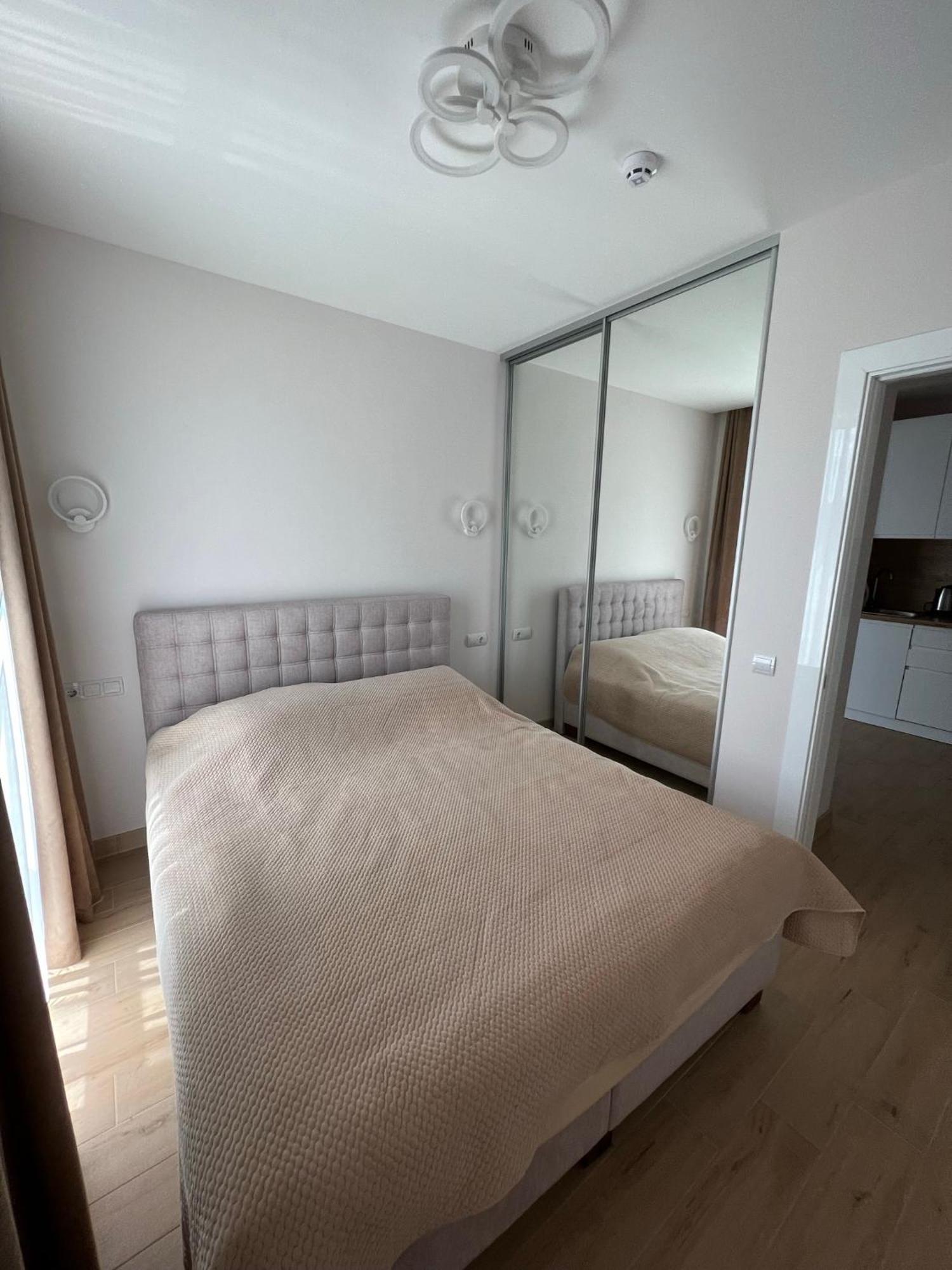 Жк «Сонячний Квартал» Apartment Solochin Exterior photo